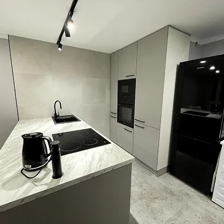 W Centrum Tarnowa Lwowska Apartment *